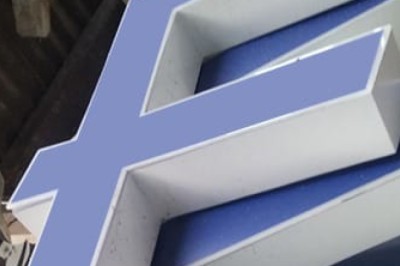 Neon Box: A Dazzling Sign that Grabs Attention